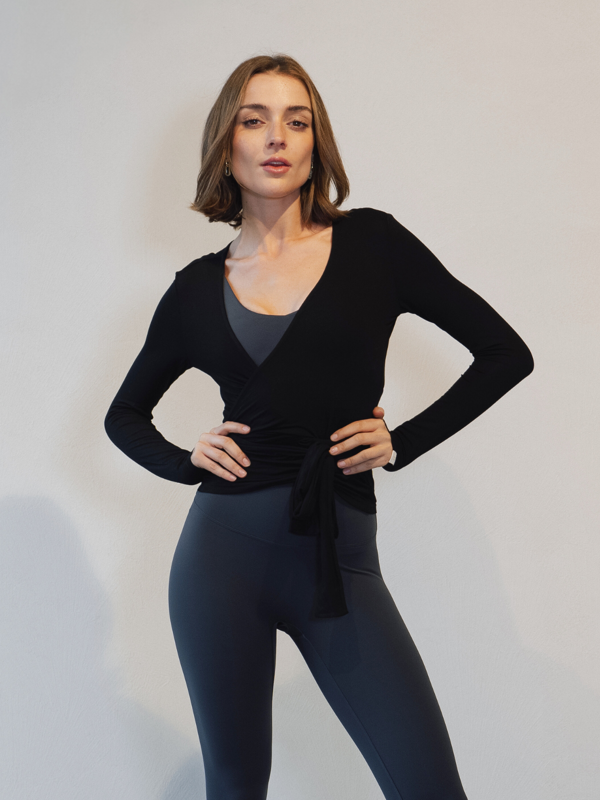 PILATES WRAP TOP - Black