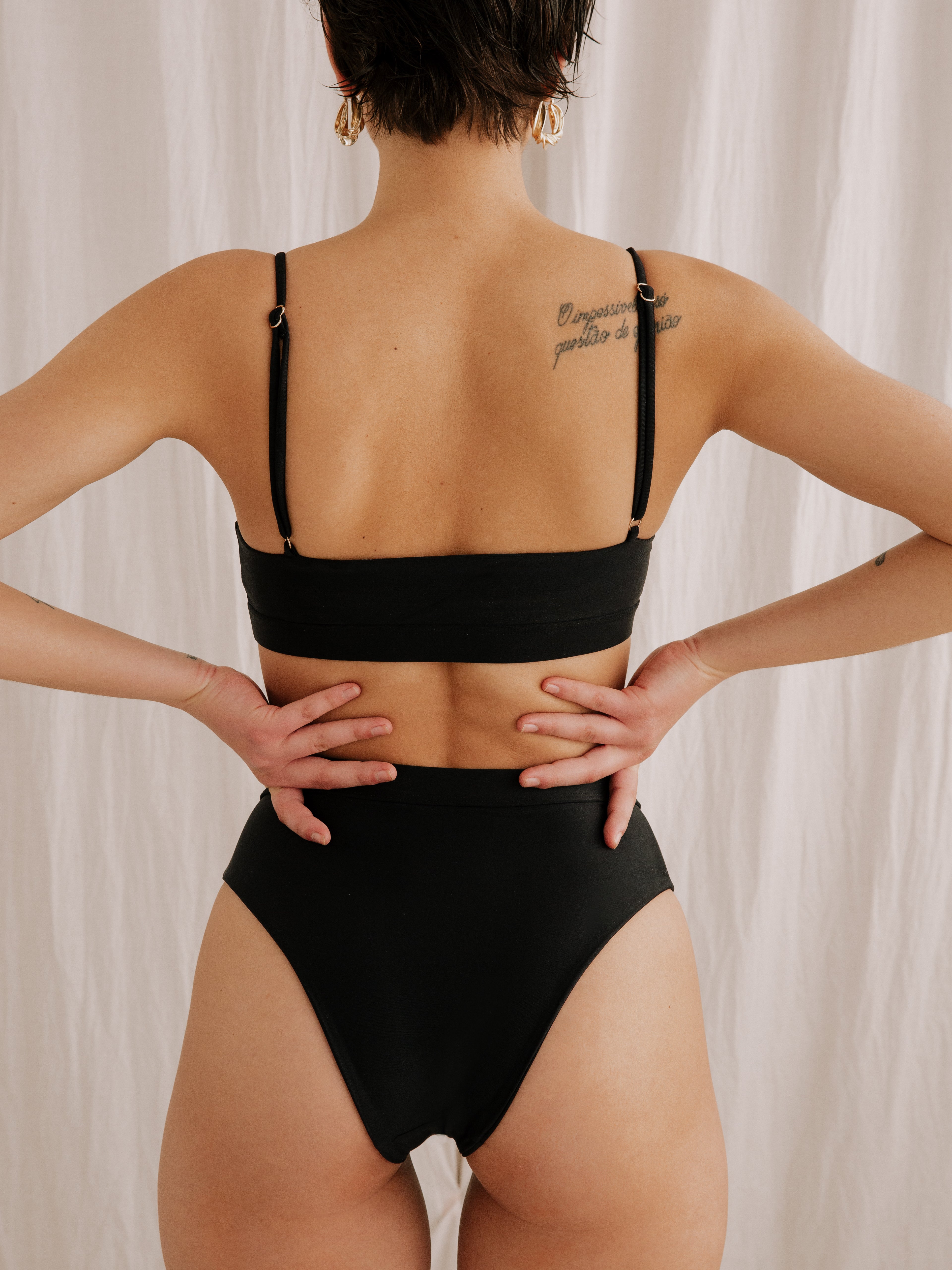 INES BIKINI TOP - Black